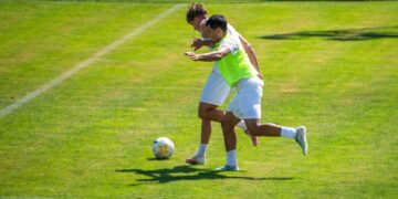 Scandal la Cetatea Turnu Magurele! Fotbalistul a dat clubul în judecată la FIFA şi cere salariile restante